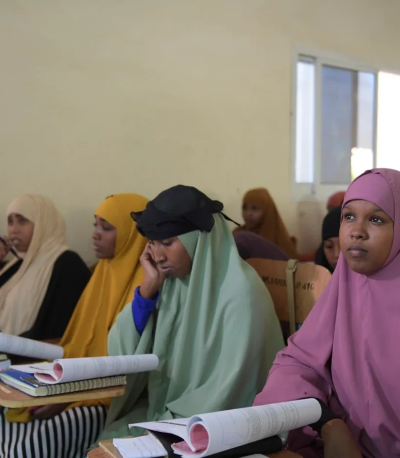 Siswa Kelas Lantang berlatih di kelas kecil