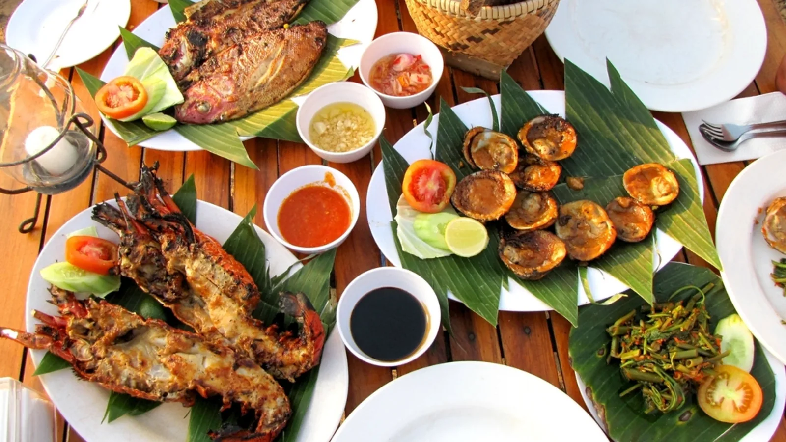 Hidangan seafood di Bahari
